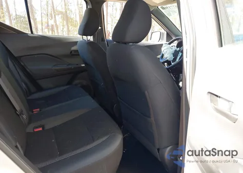 2019 Nissan Kicks S z USA, uszkodzony, nr VIN 3N1CP5CU0KL537576